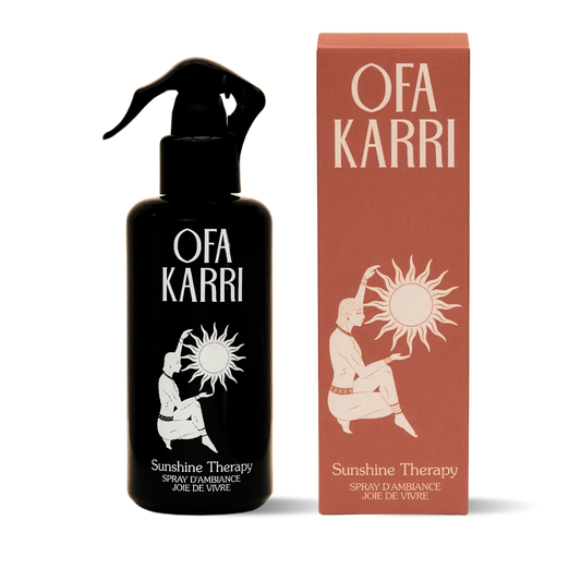 OFa Karri Sunshine Therapy Raumduft Spray mit Sonnen-Design und passender Verpackung