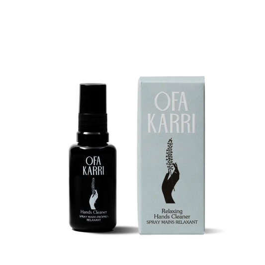 OFK KARRI Hands Cleaner Spray und Verpackung, Handreinigung, entspannend, minimalistisches Design