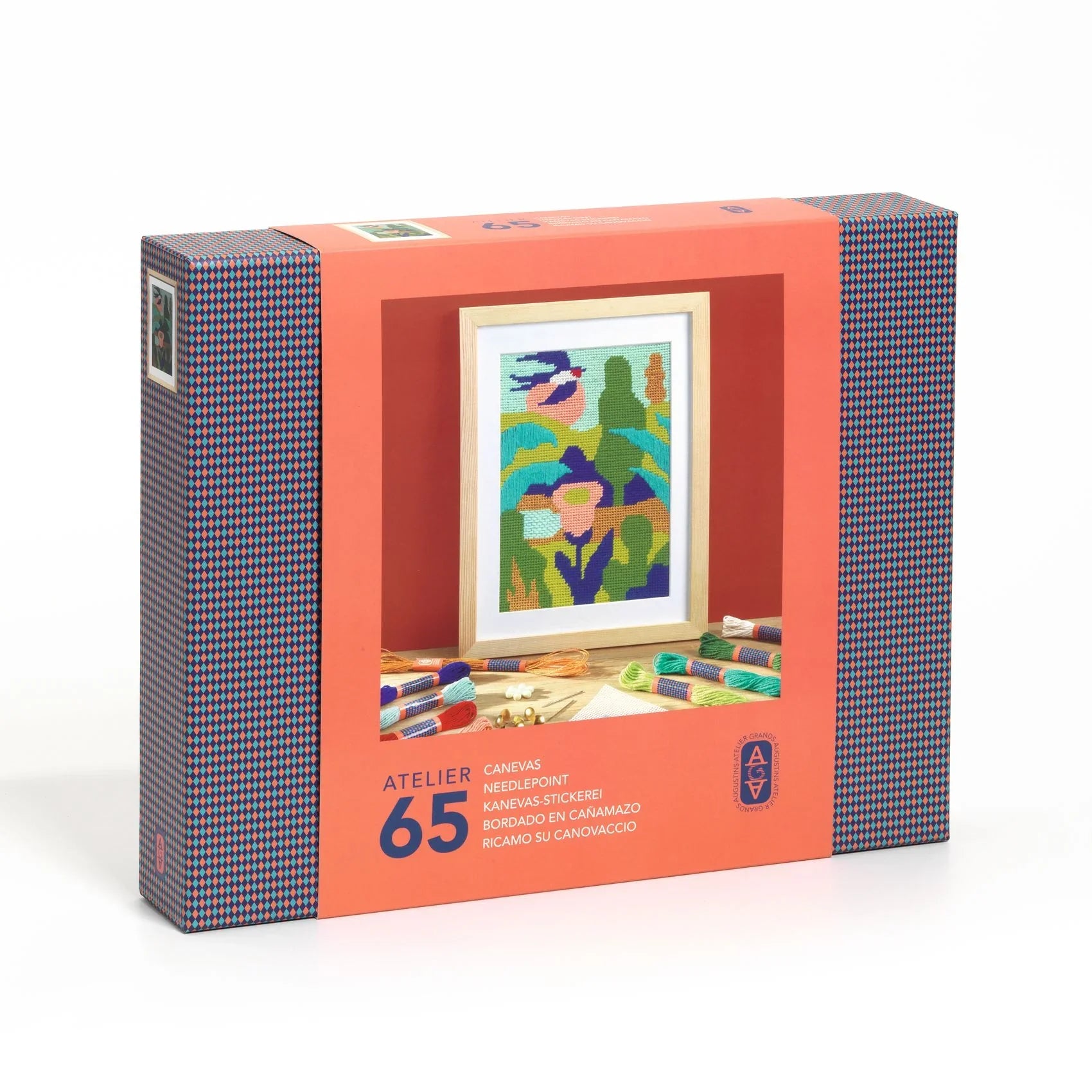 Light Coral Atelier 65, Stickerei Vogel
