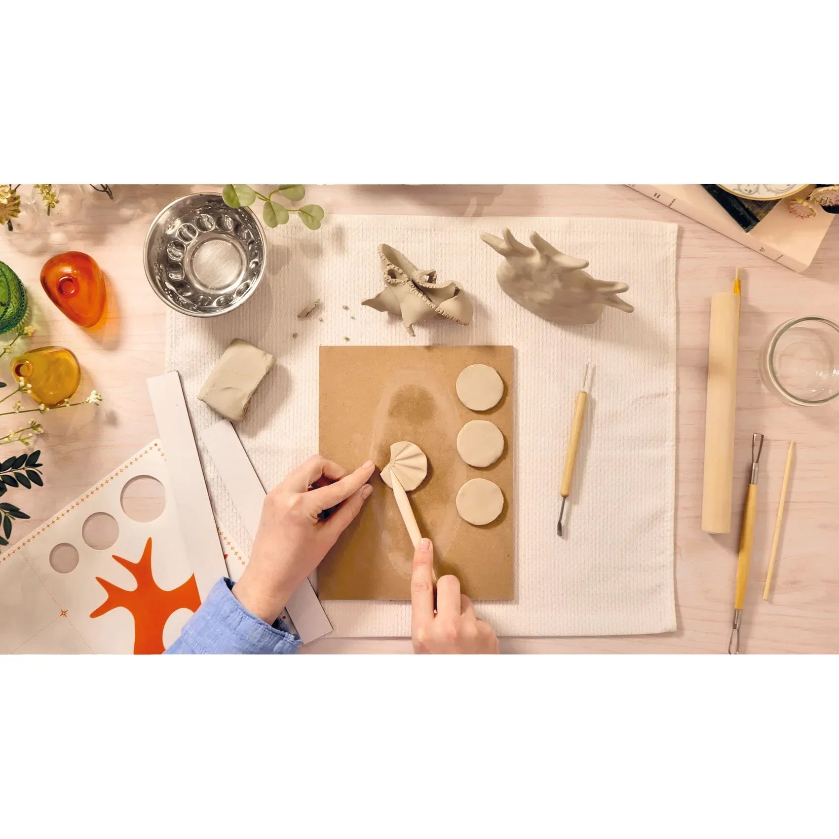 Tan Atelier 85, Modellieren Koralle